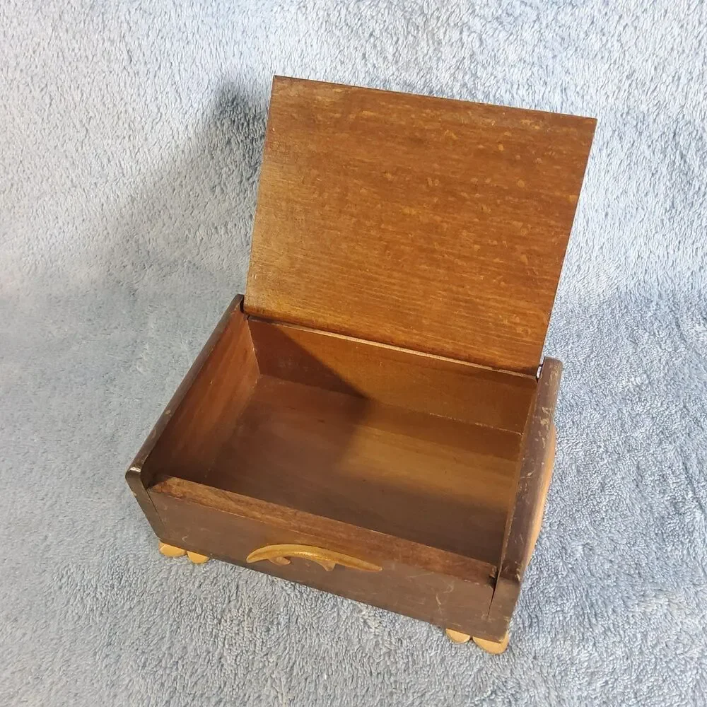 Vintage Wooden Keepsake Box Carved Front Accent Hinged Lid Small Chest Storage